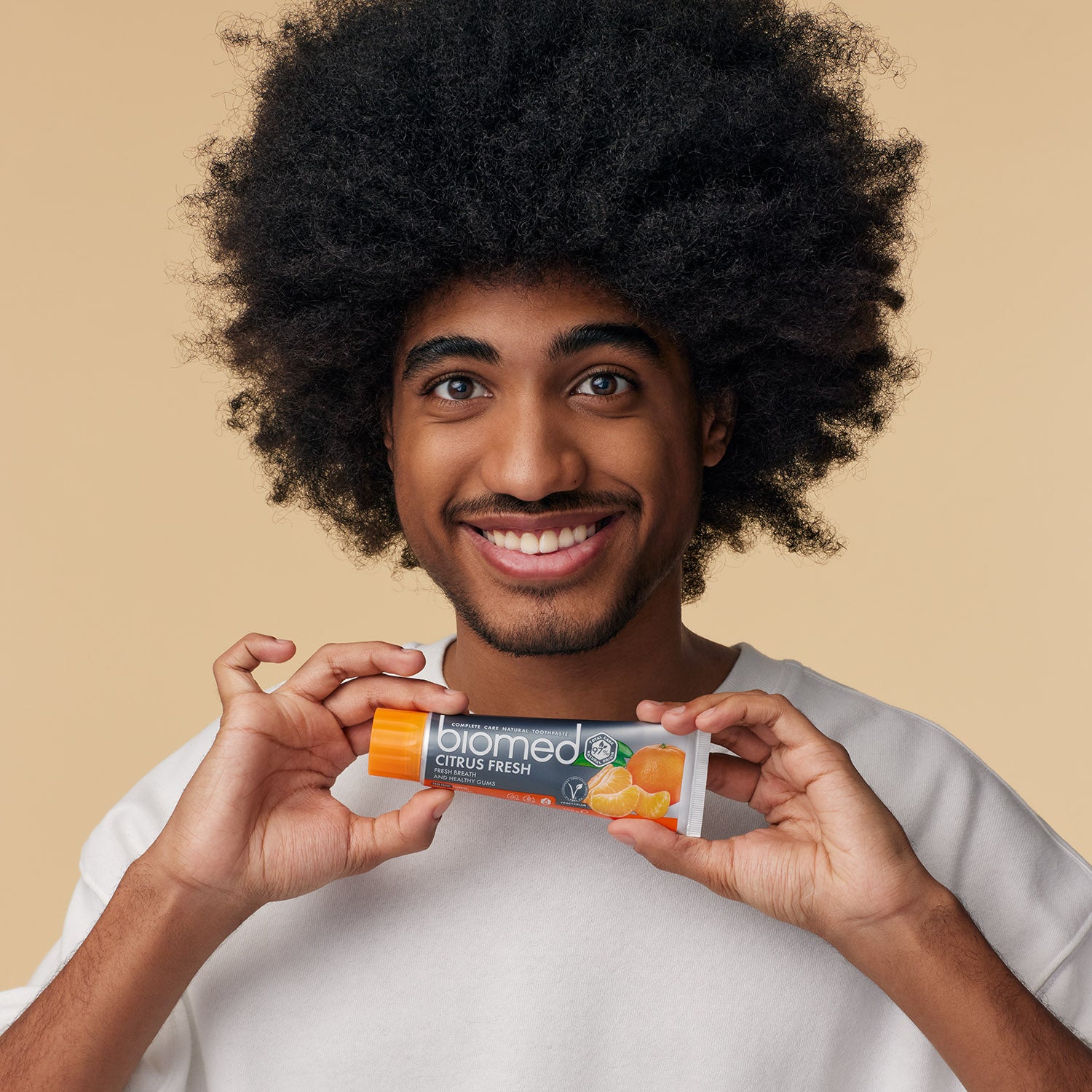 Pasta dental Biomed Citrus Fresh con mandarina lifestyle